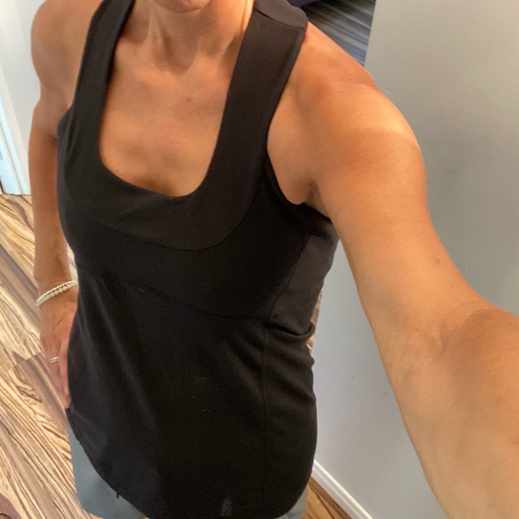 Lululemon sports top racer back size S - Picture 2 of 9